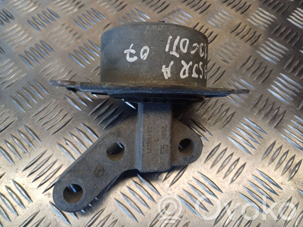 Opel Astra H Engine mount bracket 