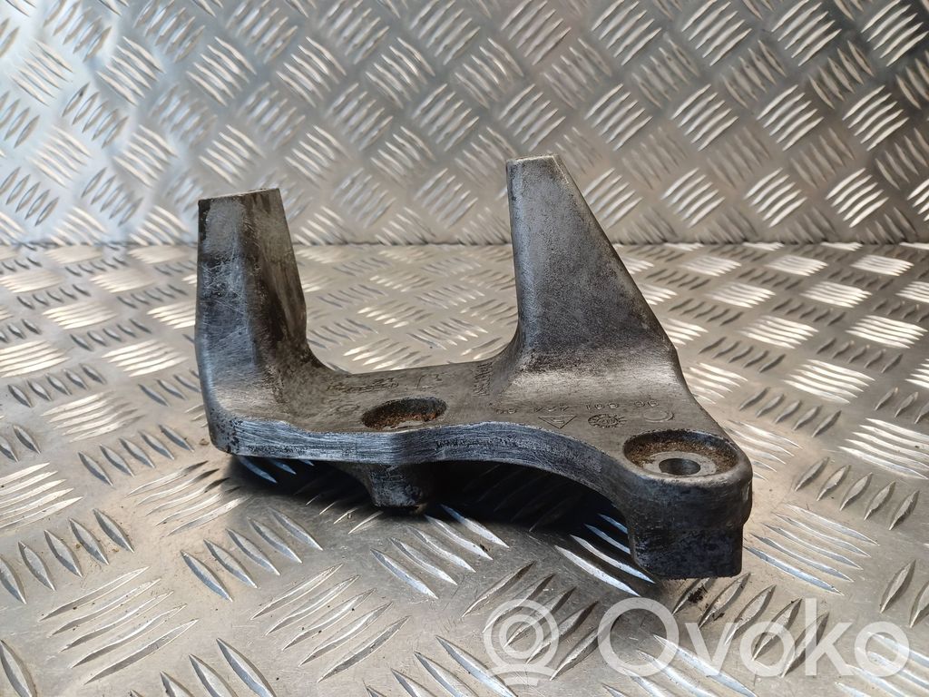 Citroen C5 Gearbox mounting bracket 