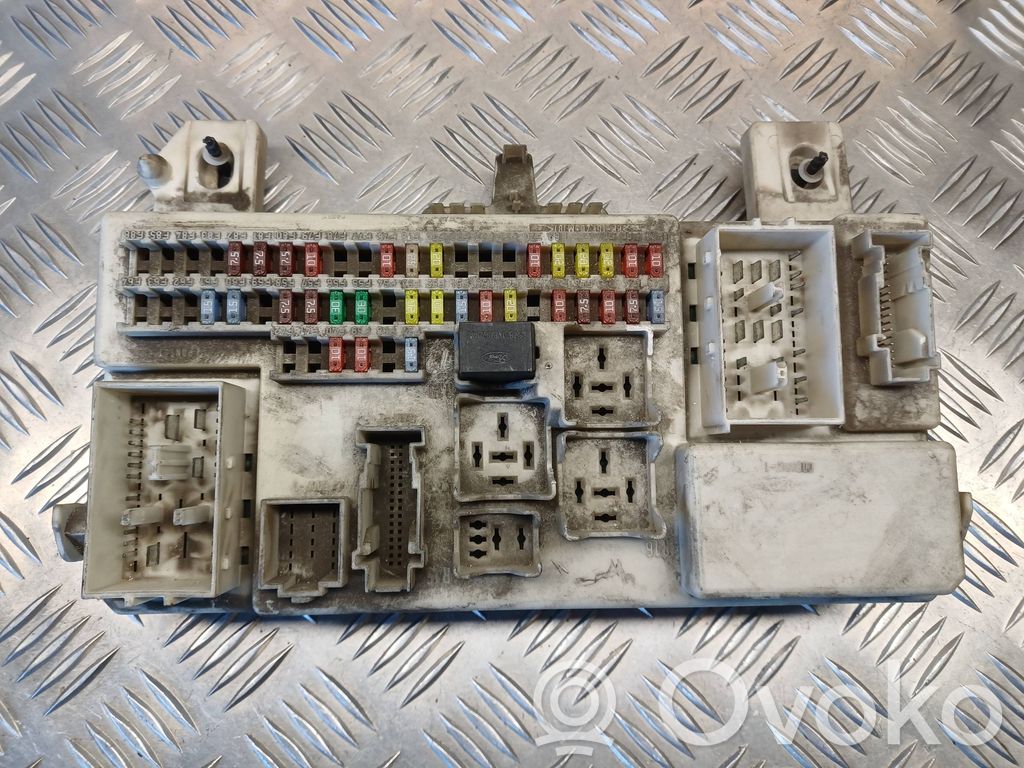 Mazda 3 I Fuse module 