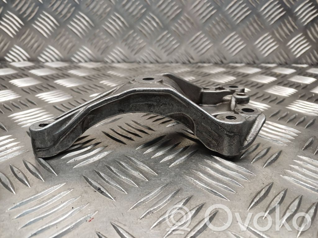 Peugeot 308 A/C compressor mount bracket 