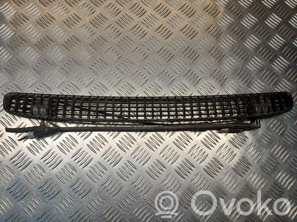 BMW 3 E46 Bonnet/hood grill 