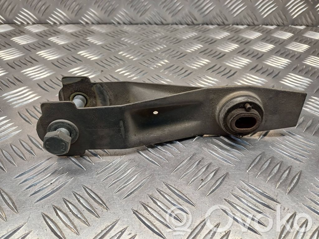 Renault Laguna II Engine mounting bracket 