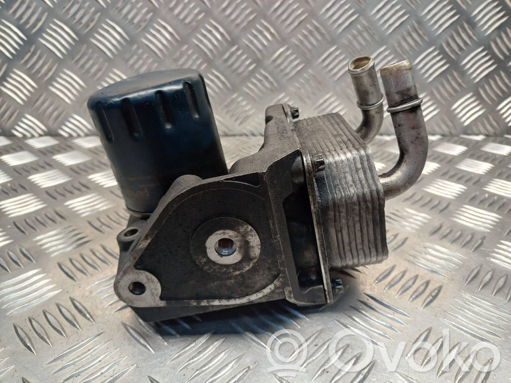 Ford S-MAX Oil filter mounting bracket 