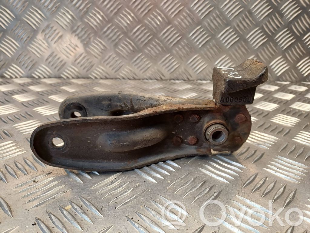Citroen C5 Engine mount bracket 