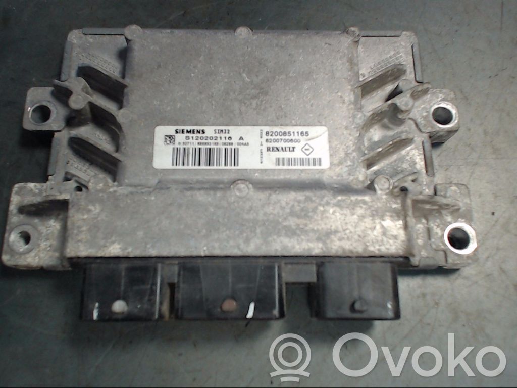Engine control unit/module   8200851165,8200700600,D4F780,S120202116A