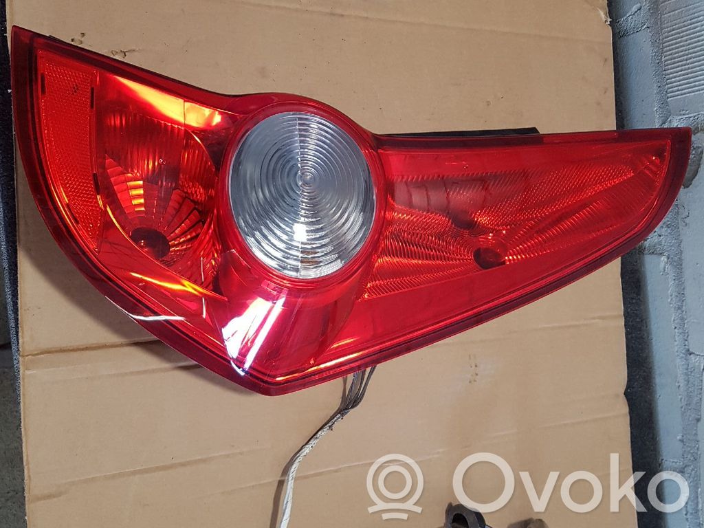 Opel Agila B Lampă spate în caroserie 