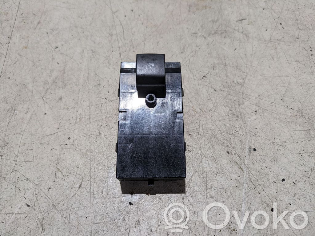 Opel Astra K Electric window control switch 