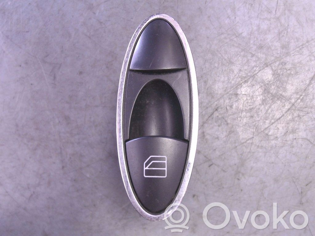 Mercedes-Benz E W211 Electric window control switch 