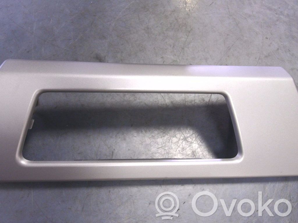 BMW 3 E90 E91 Otros repuestos del interior 