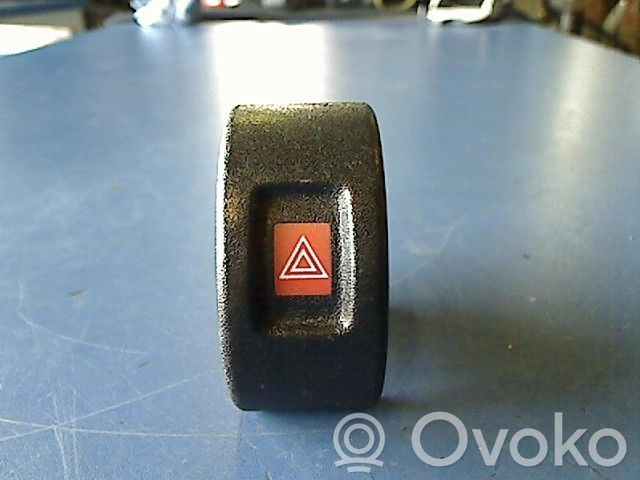 Opel Astra G Windshield washer fluid reservoir/tank 
