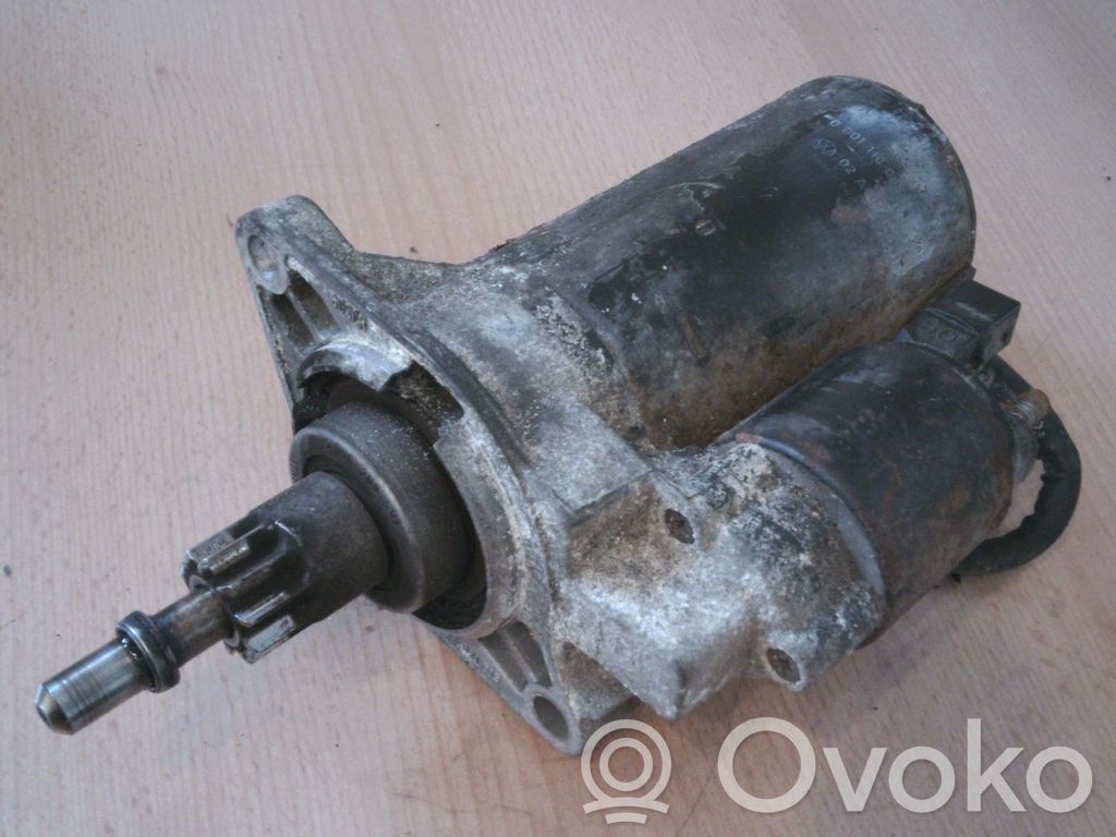 Volkswagen PASSAT B4 Starteris 