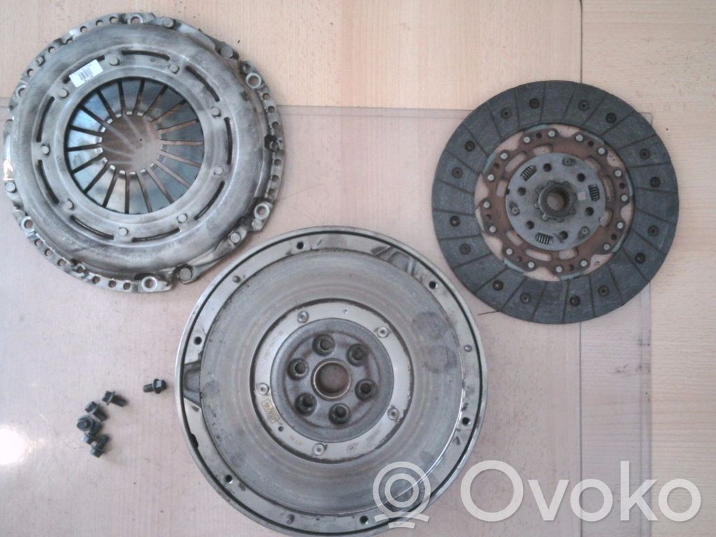 Ford Focus Kaksoismassavauhtipyörä 
