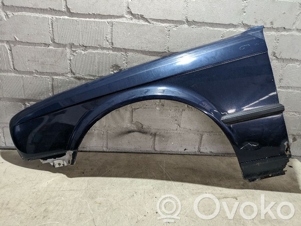 BMW 3 E30 Sparnas 