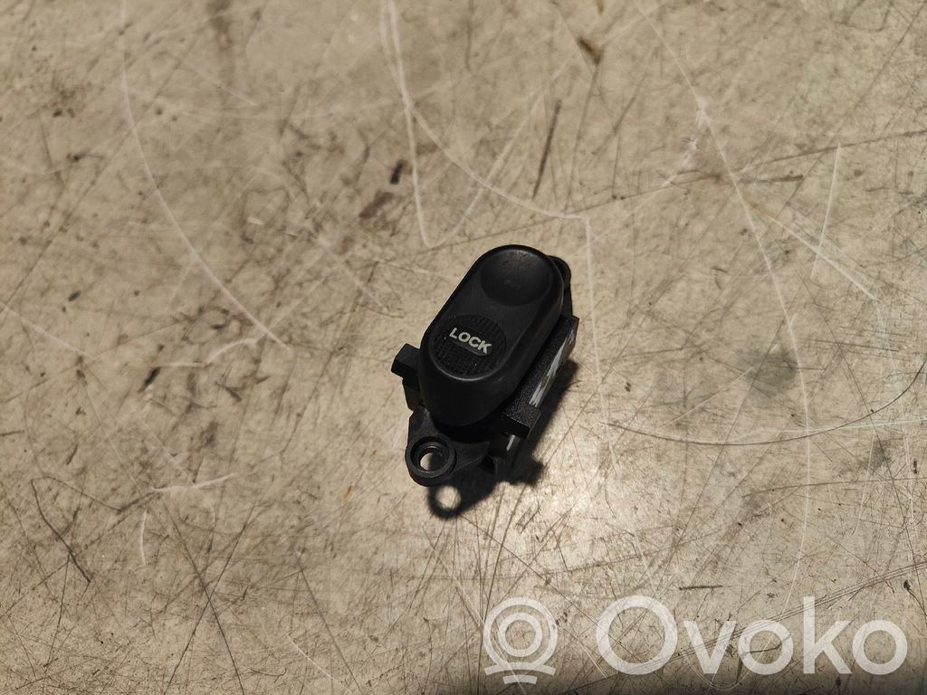 Central locking switch button   04671623AA