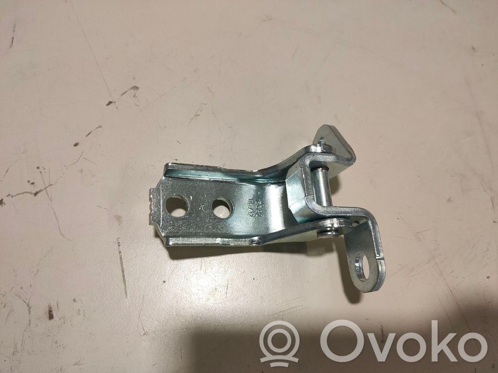 Citroen C1 Zawias górny drzwi przednich 