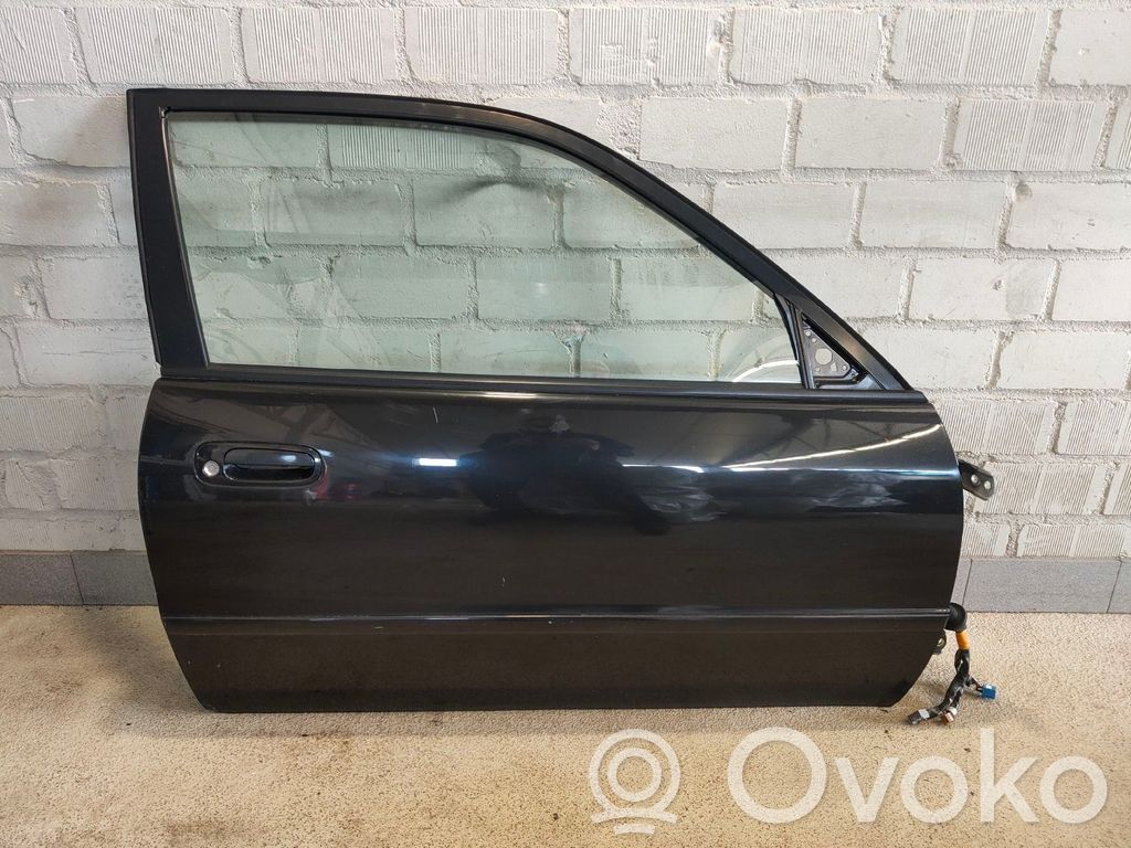 Toyota Corolla E110 Drzwi przednie 