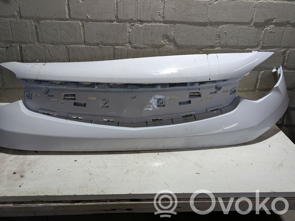 Opel Zafira Life Бампер 