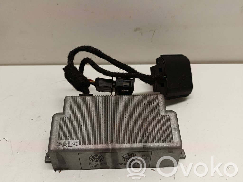 Volkswagen PASSAT B6 Inversor/convertidor de voltaje 