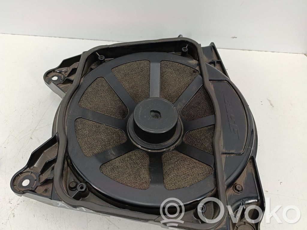 Audi A8 S8 D4 4H Subwoofer 