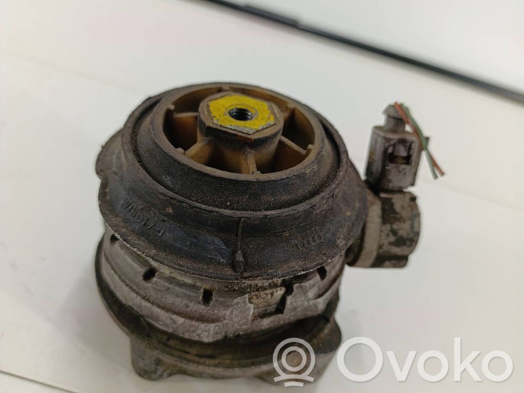 Support de moteur, coussinet   4E0199381