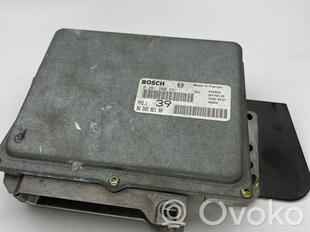 Citroen Xantia Engine control unit/module 