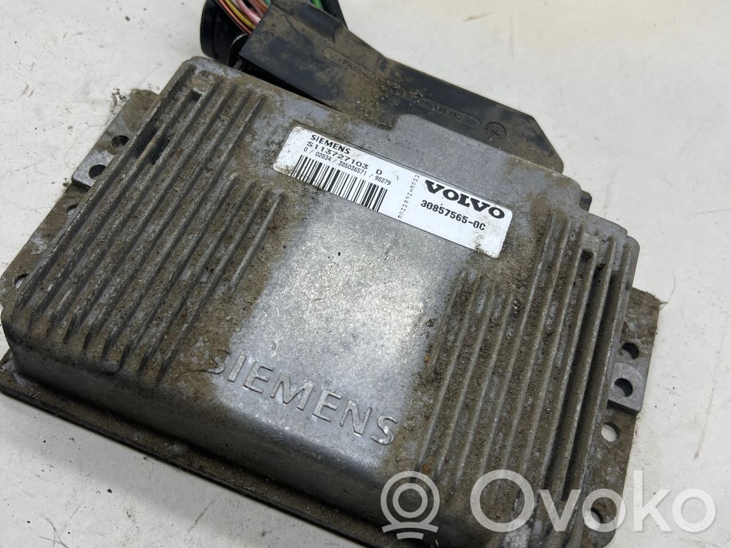 Volvo S40, V40 Engine control unit/module 