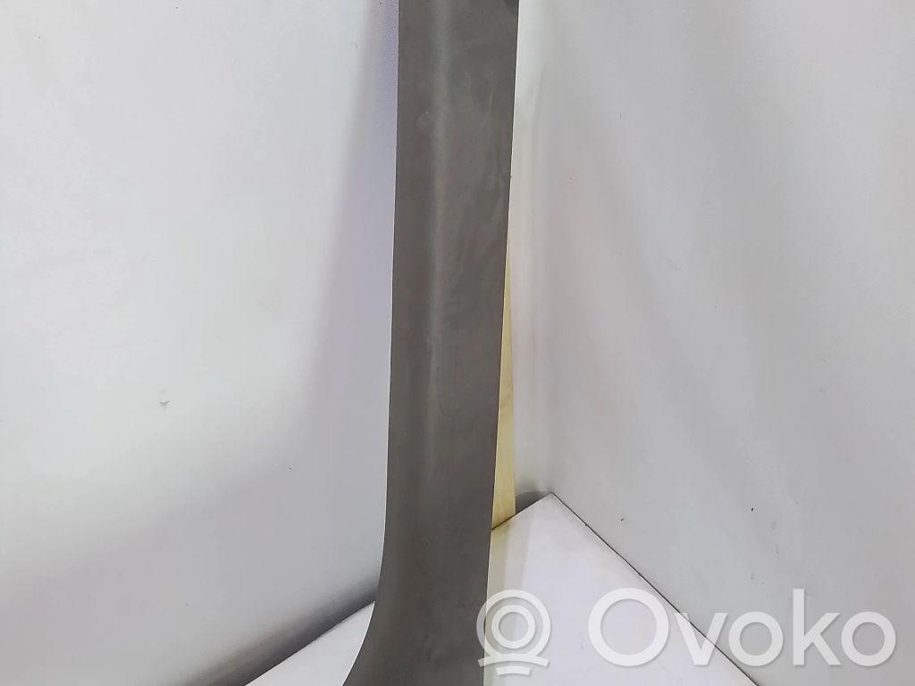 Renault Master III Osłona słupka szyby przedniej / A 