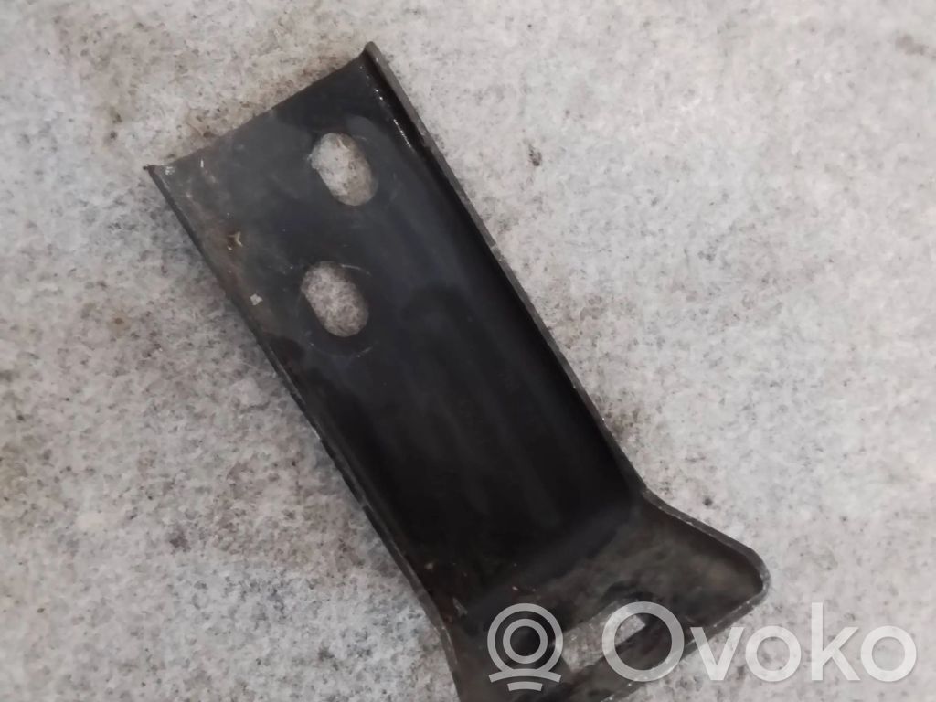Radiator support slam panel bracket   8200657217B,38210