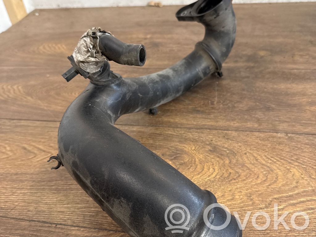 Renault Master III Furtun/conductă intercooler 