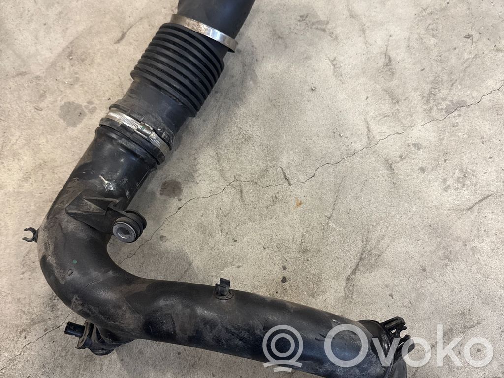 Nissan NV400 Välijäähdyttimen letku 