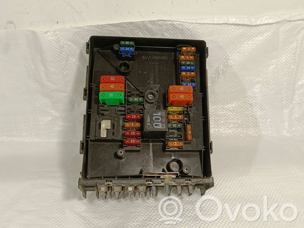 Fuse module   1K0937125A,017183071,10816,1197,1K0937125