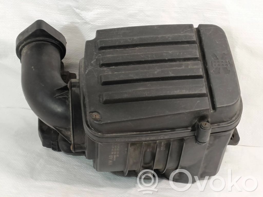 Volkswagen Caddy Obudowa filtra powietrza 