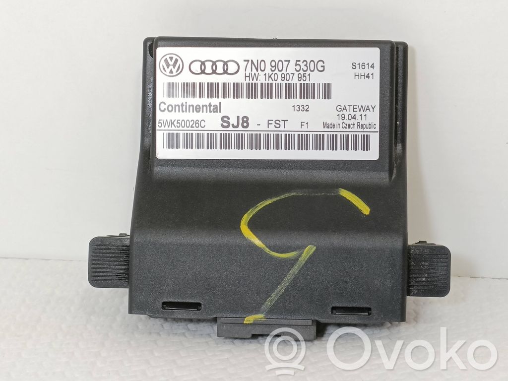Volkswagen PASSAT B7 Módulo de control Gateway 