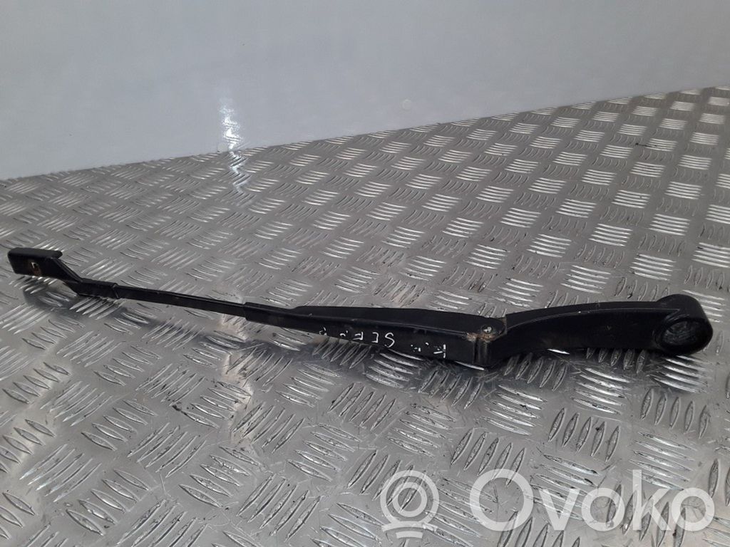KIA Ceed Front wiper blade arm 