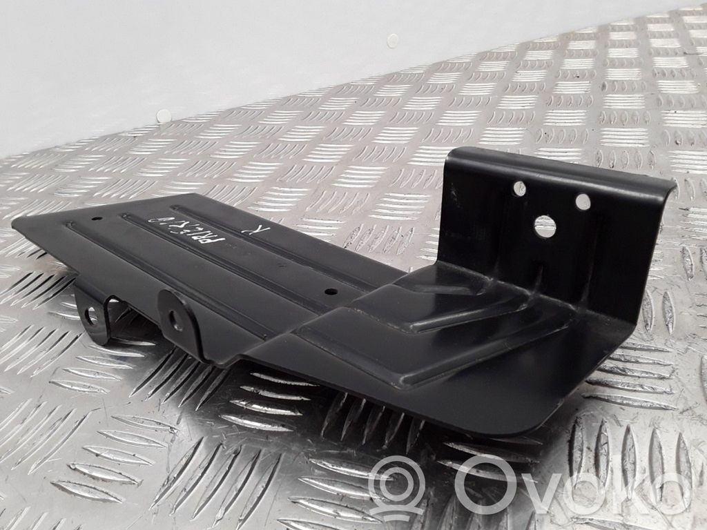 BMW 1 E82 E88 Radiator support slam panel bracket 