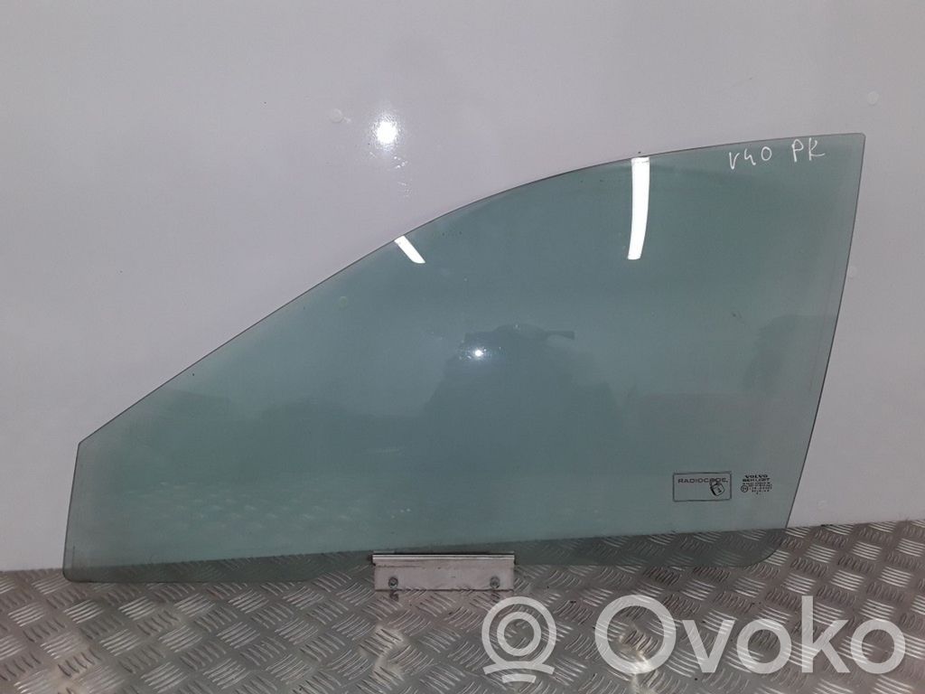 Volvo S40, V40 Front door window glass four-door 