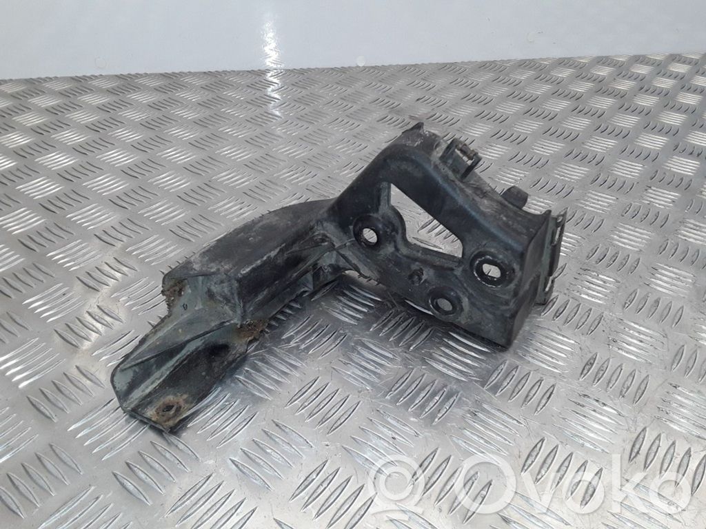 Rear bumper mounting bracket   4E0853914C