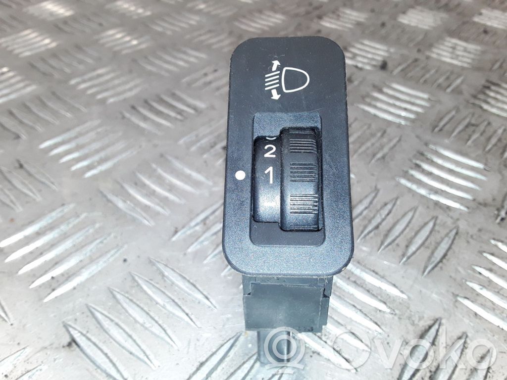 Peugeot 306 Headlight level height control switch 