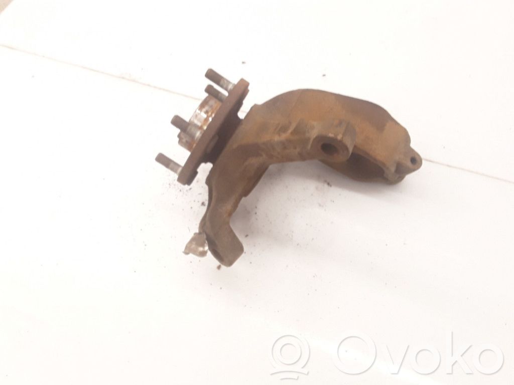 Front wheel hub spindle knuckle
