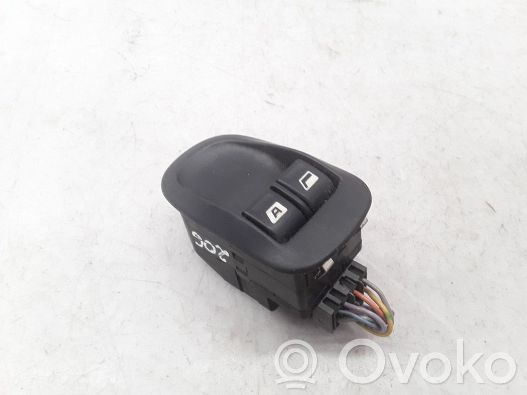 Peugeot 206 Przyciski szyb 
