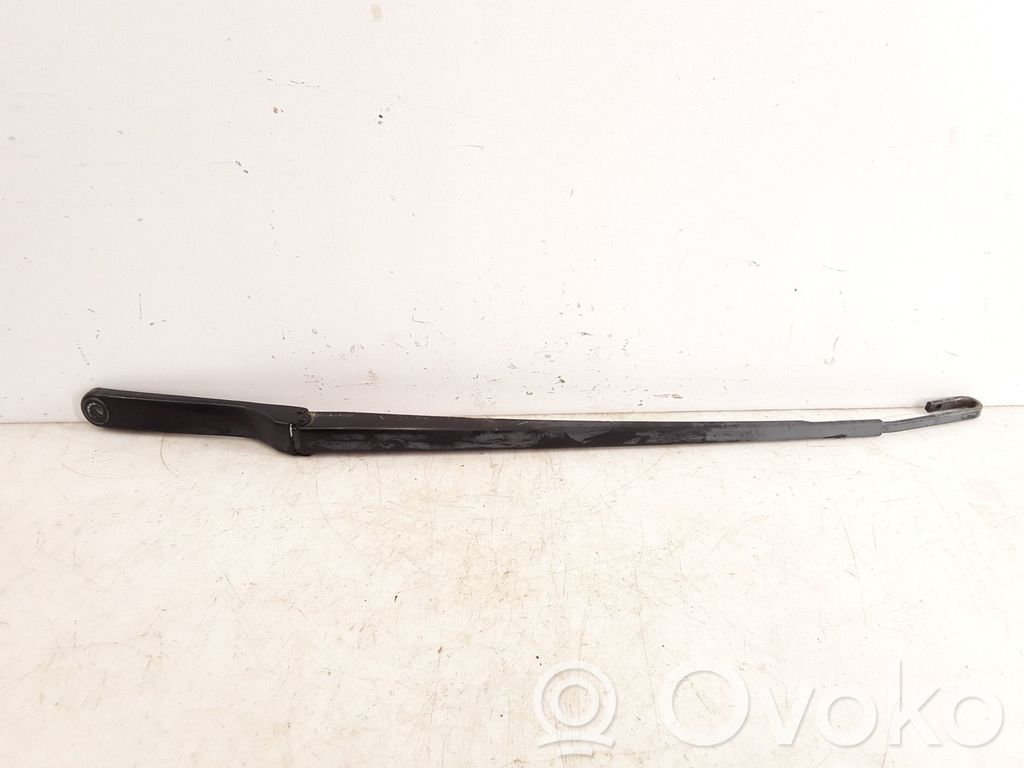 BMW X5 E53 Front wiper blade arm 
