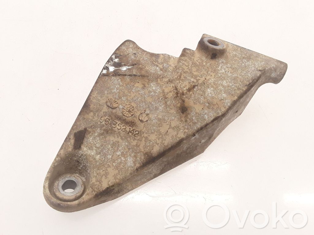 Daewoo Tacuma Variklio tvirtinimo kronšteinas 