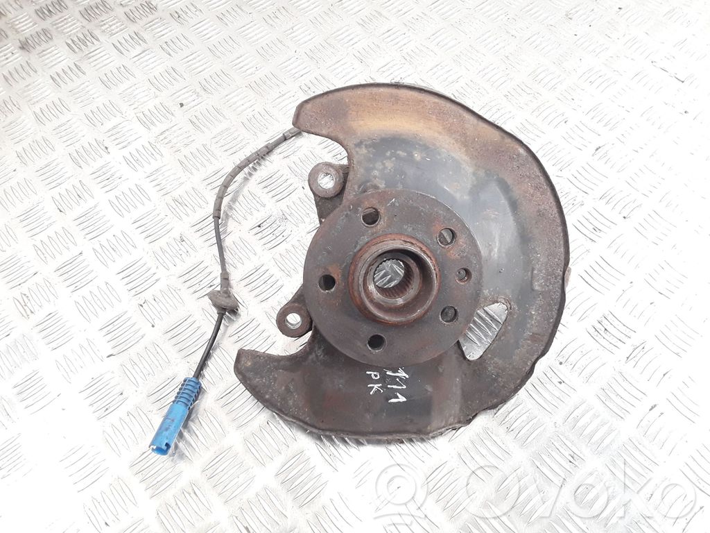 MG ZT - ZT-T Priekšējā riteņa rumbas vārpstas šarnīrs (stupica, capfa) 