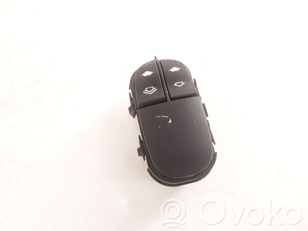 Ford Focus Electric window control switch 