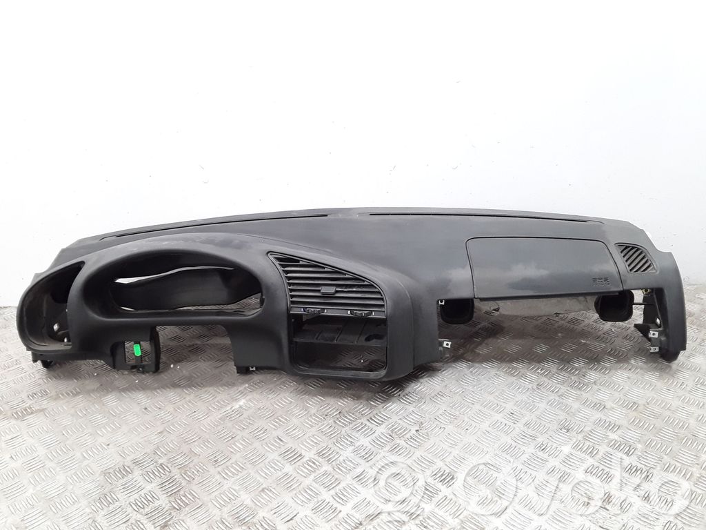 BMW 3 E36 Панель 