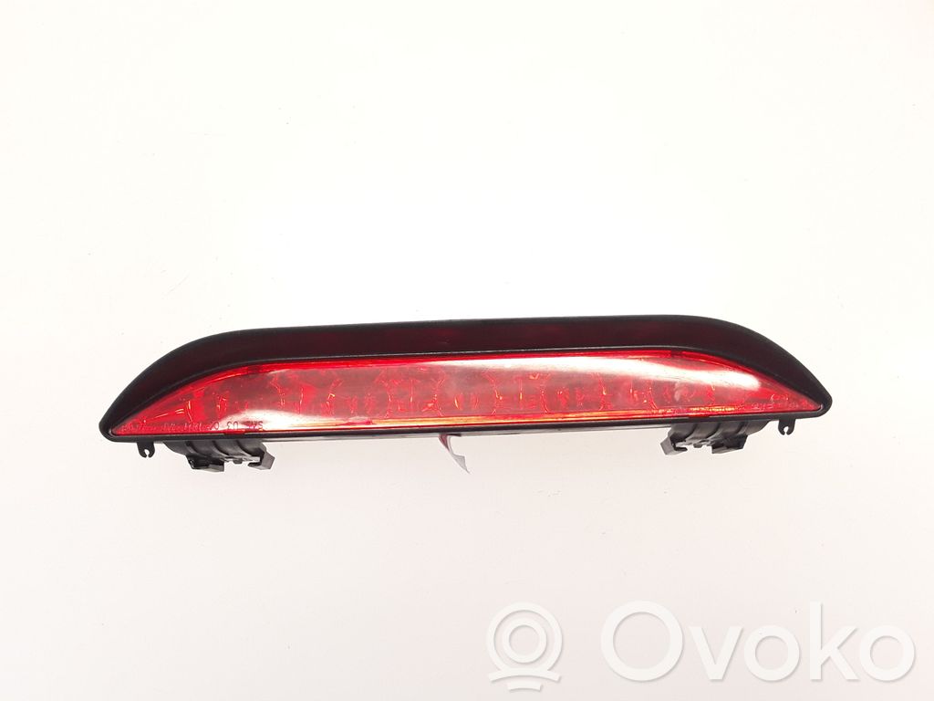 Chevrolet Aveo Third/center stoplight 
