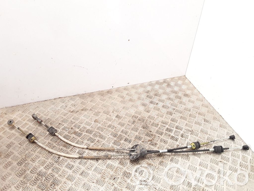 Ford Focus Gear shift cable linkage 