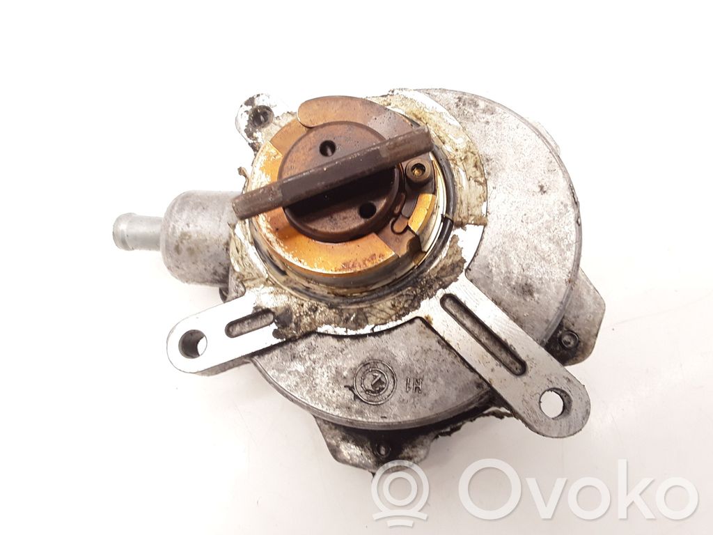 BMW 7 E65 E66 Bomba de vacío 