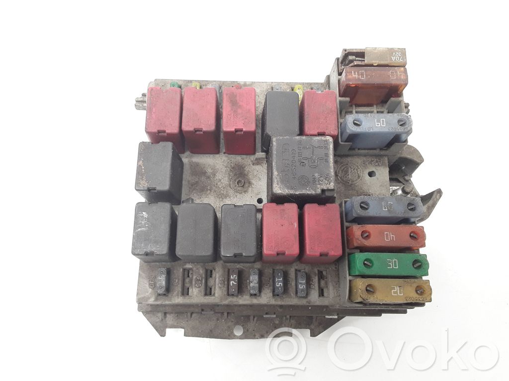 Alfa Romeo 166 Fuse module 