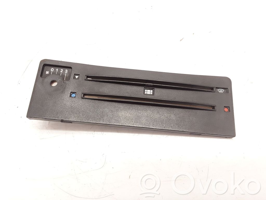 Audi 80 90 B2 Console centrale, commande chauffage/clim 
